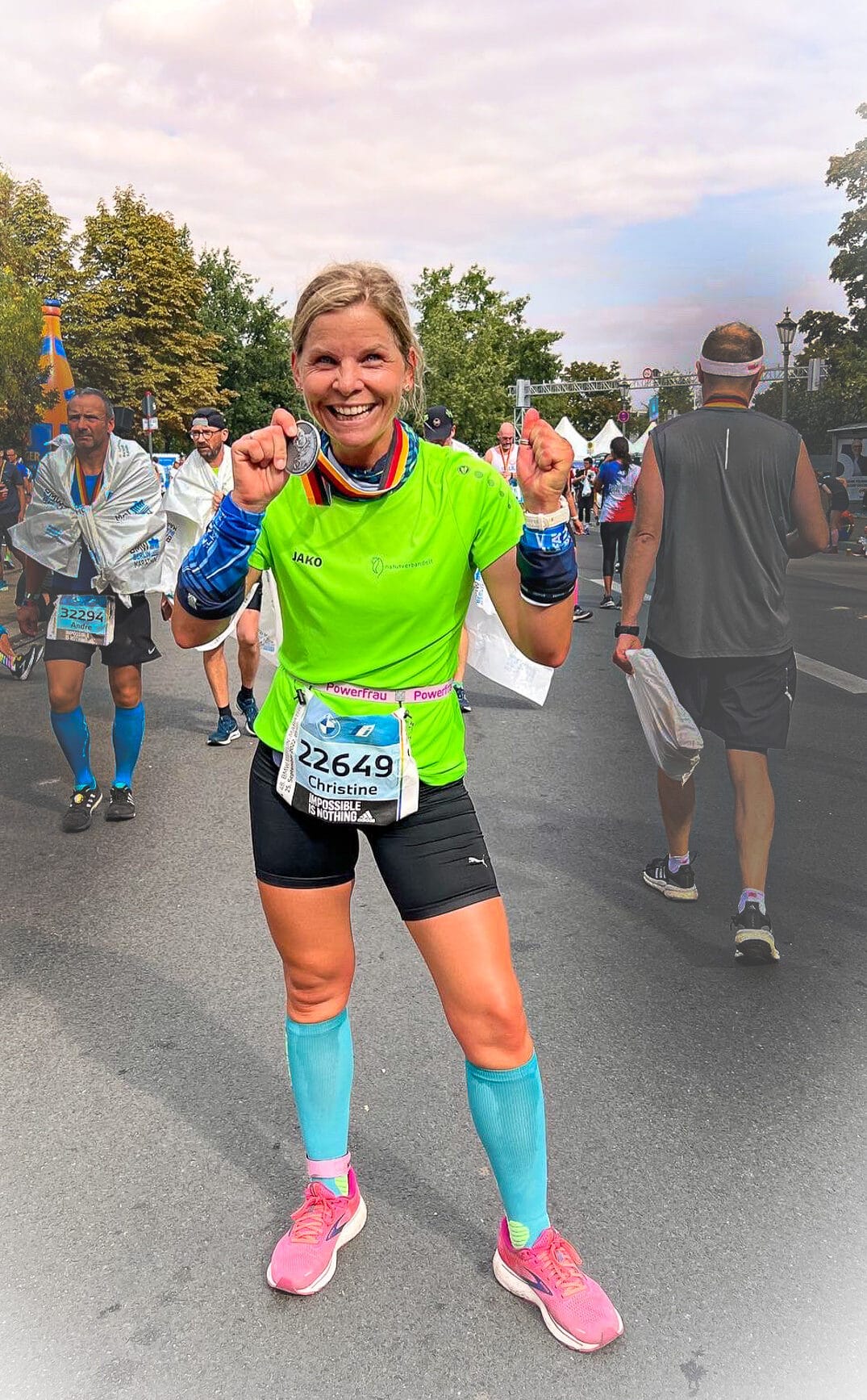 Finish Berlin Marathon 2022 unter 4:00 Std. Berlin Marathon 2022