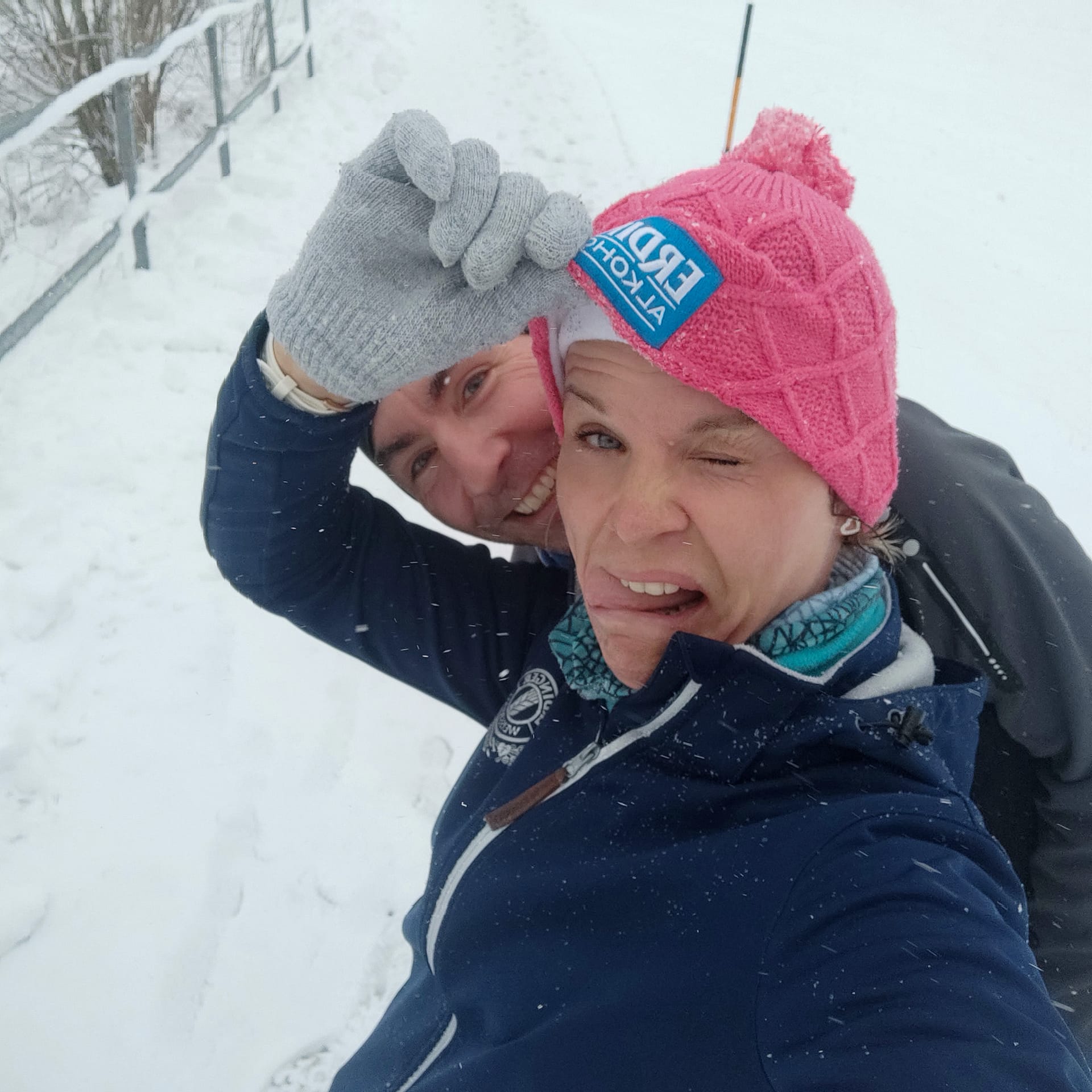 In der dunklen Jahreszeit trainieren Sport im Winter